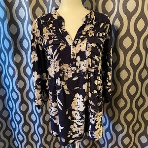 Cocomo Woman Navy Blue Blouse. Size 2X.